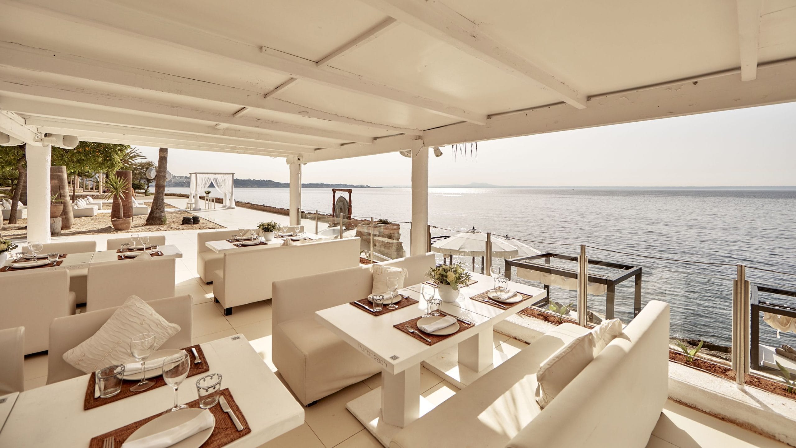 beach restaurants spain