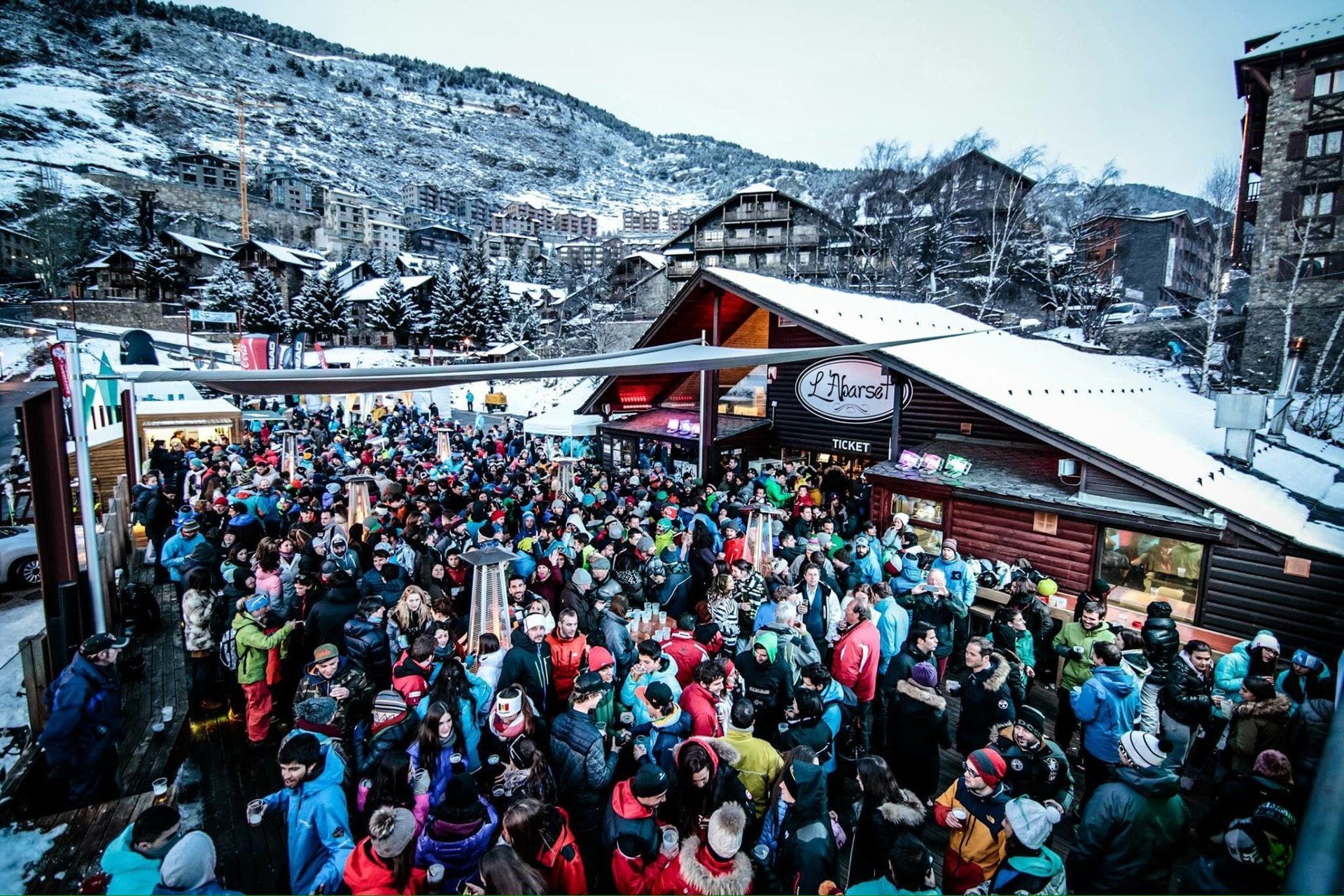 The Best Après Ski Spots in Spain for 2025